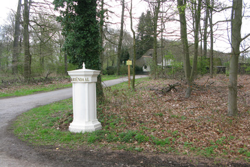 Toegangszuilen Landgoed Mariëndaal