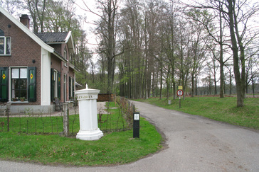Toegangszuilen Landgoed Warnsborn
